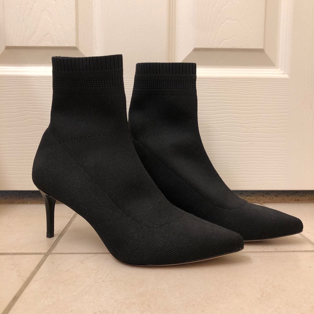 Sock boots with medium heel height